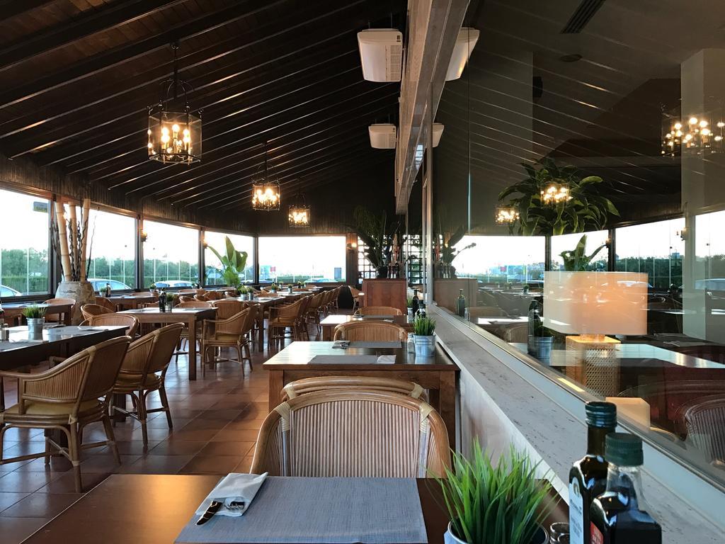 Leflet Sanlucar Ξενοδοχείο Sanlúcar la Mayor Εξωτερικό φωτογραφία
